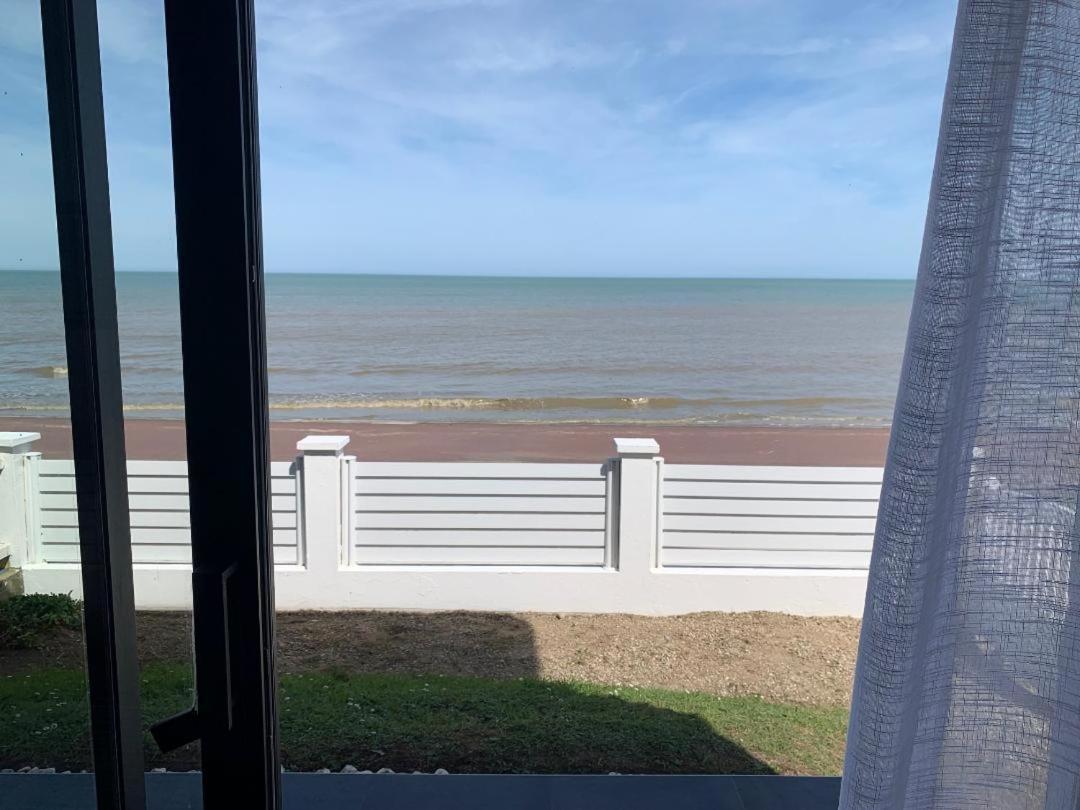 Villa De La Plage, Front De Mer, Juno Beach Bernières-sur-Mer Buitenkant foto